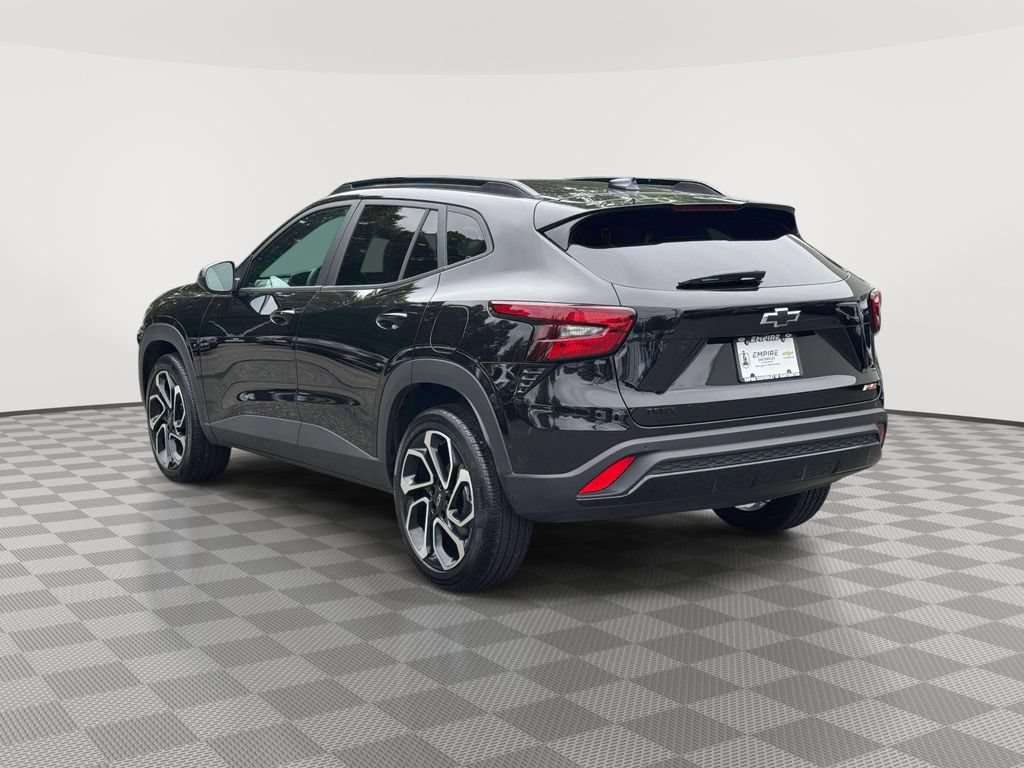 Used 2026 Chevrolet Trax RS w/ Sunroof Package FWD image 5