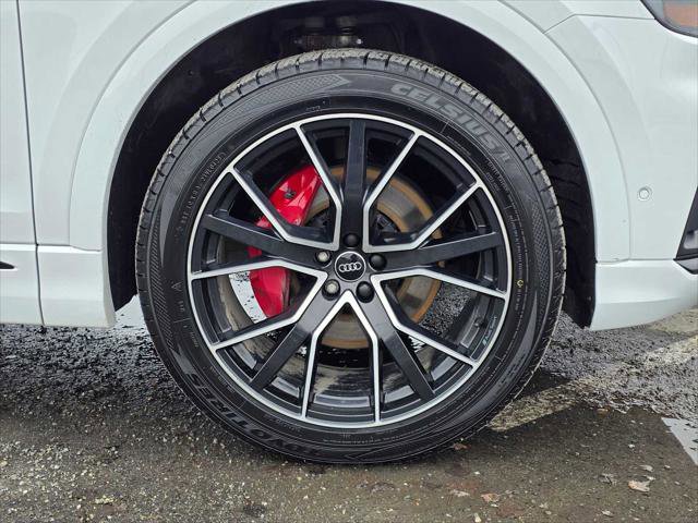 Used 2019 Audi Q8 Prestige w/ Year 1 Package AWD/4WD image 9