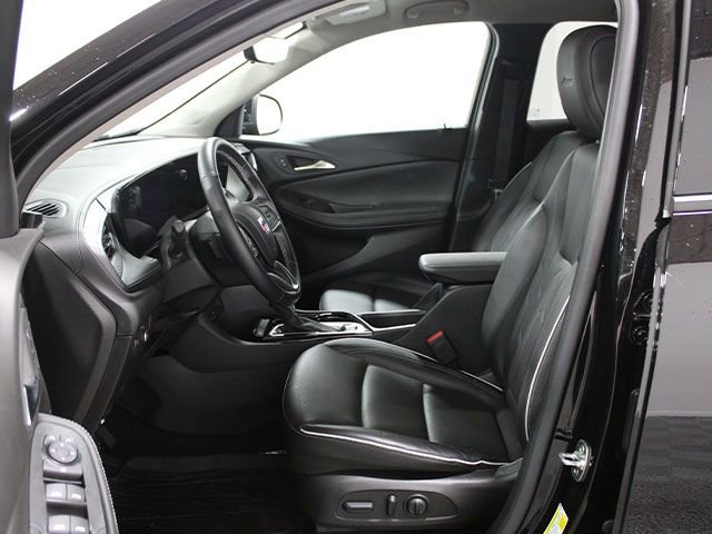 Used 2024 Buick Encore GX Avenir w/ Avenir Technology Package image 10