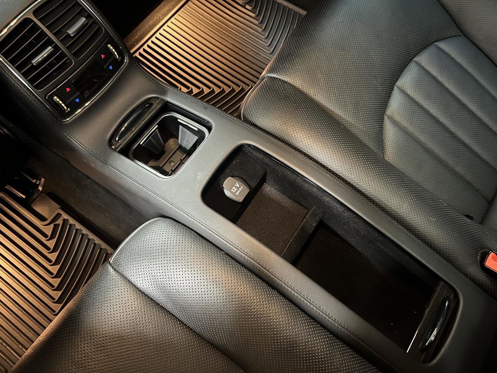 Used 2011 Mercedes-Benz CLS 550 image 35