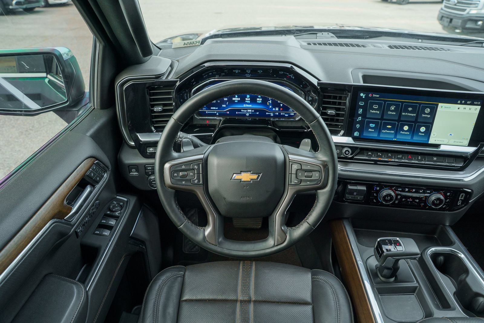 Used 2024 Chevrolet Silverado 1500 High Country w/ Technology Package AWD/4WD image 39