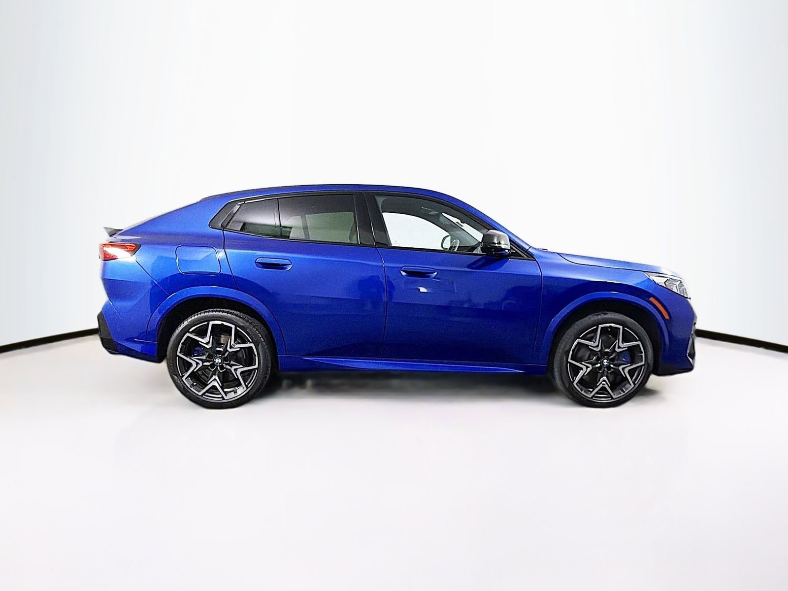 Used 2024 BMW X2 M35i image 8