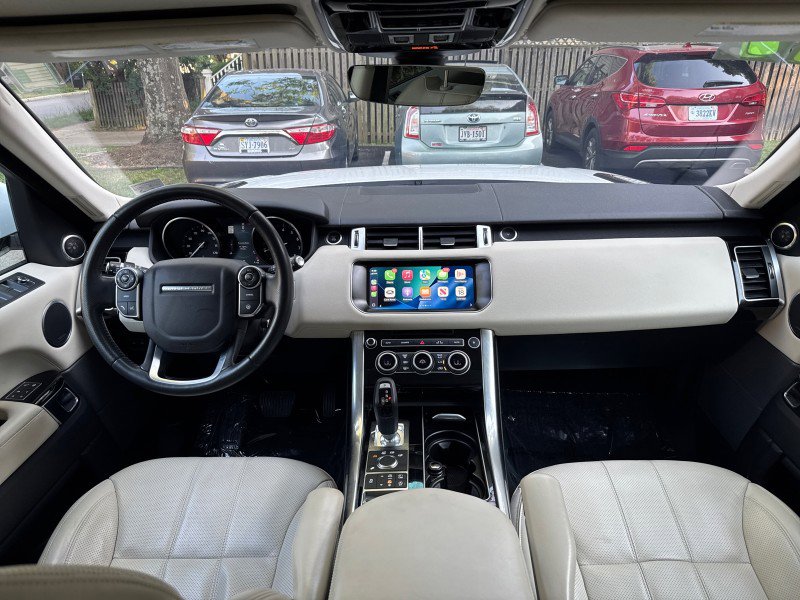 Used 2017 Land Rover Range Rover Sport HSE AWD/4WD image 20