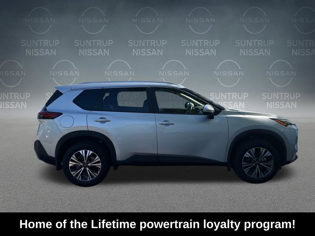 Used 2023 Nissan Rogue SV w/ SV Premium B Package image 7