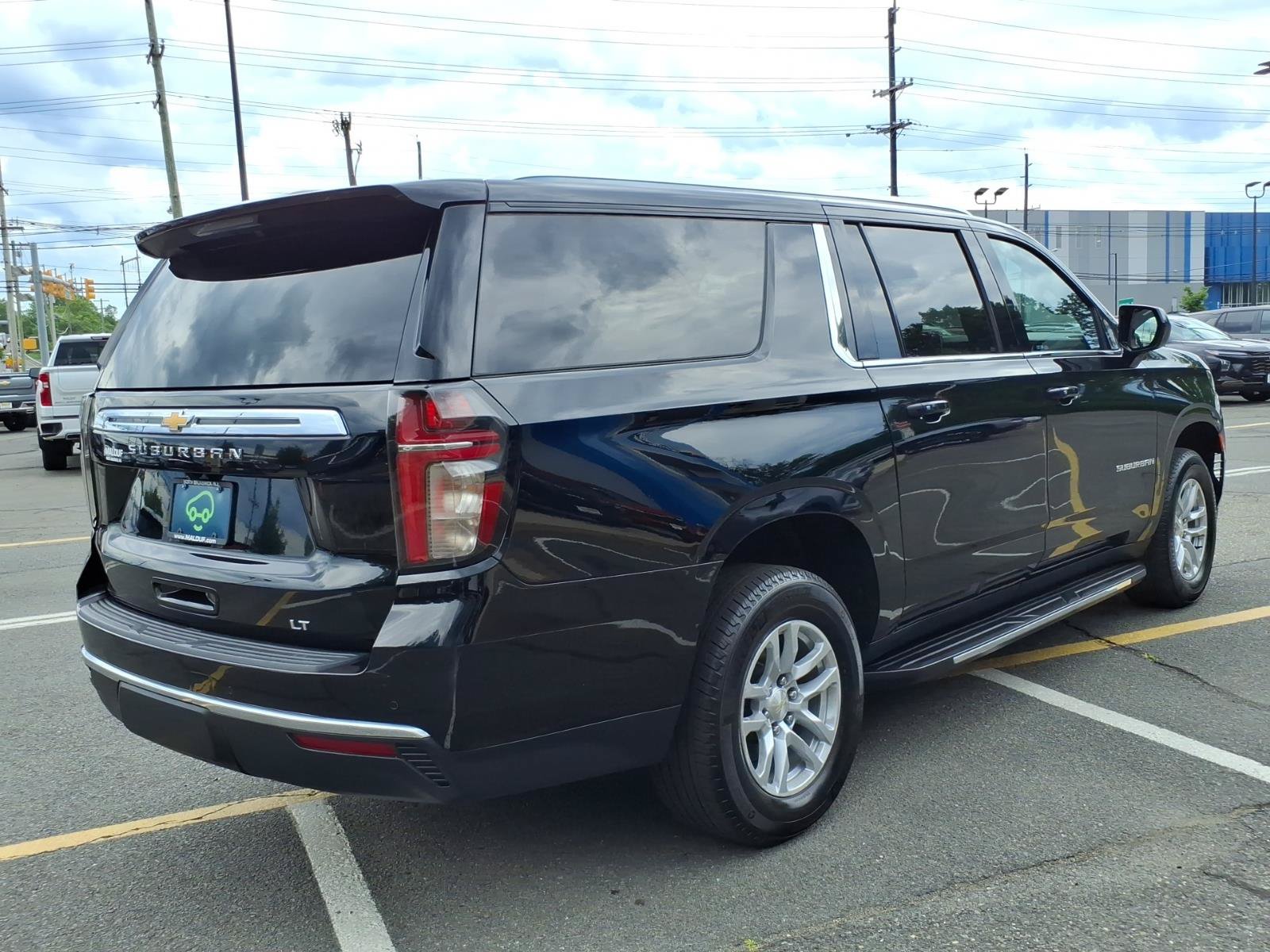 Certified 2021 Chevrolet Suburban LT AWD/4WD image 6