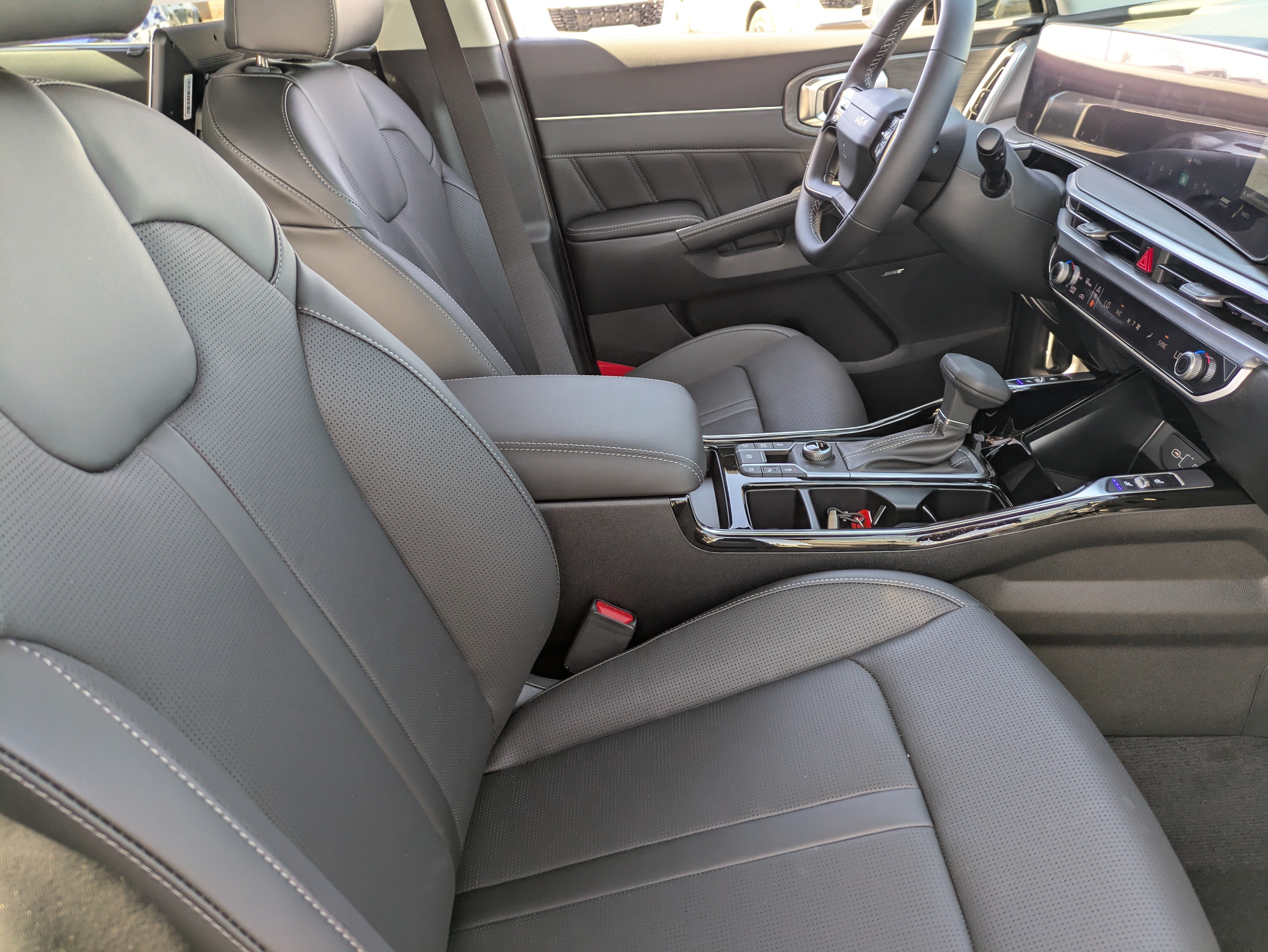 New 2026 Kia Sorento SX AWD/4WD image 13