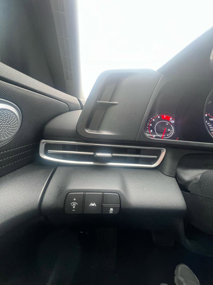 Used 2021 Hyundai Elantra SEL image 13