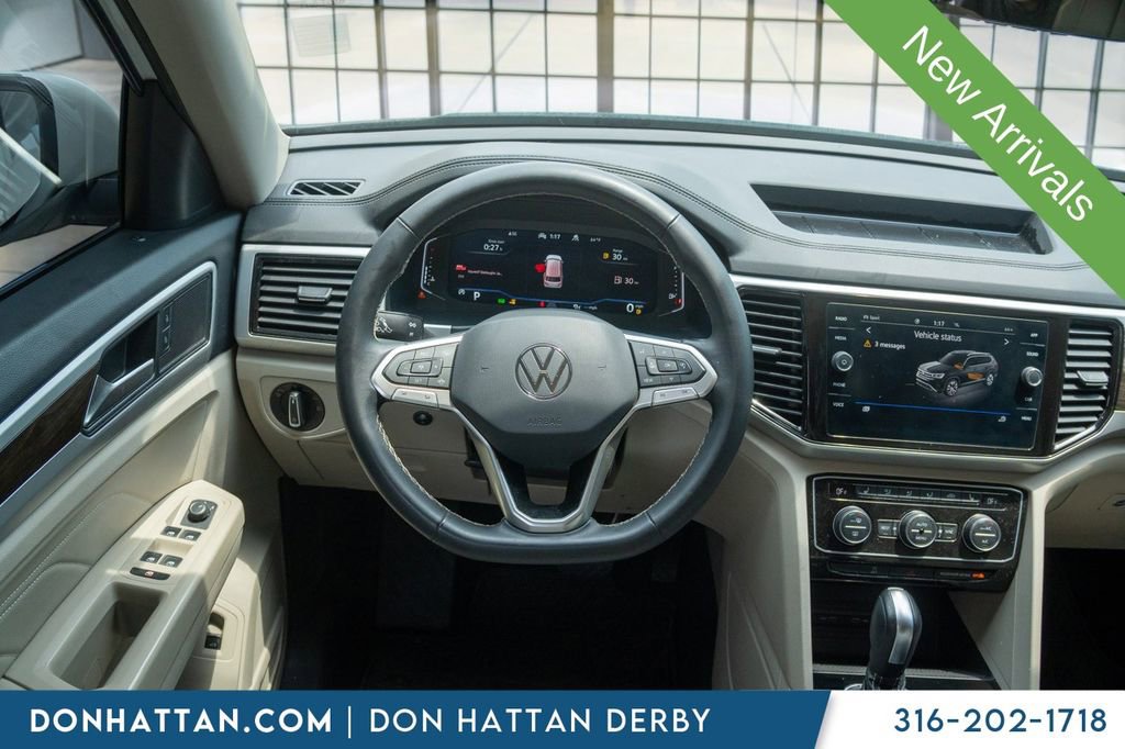 Used 2022 Volkswagen Atlas SE w/ Black Wheel Package AWD/4WD image 6