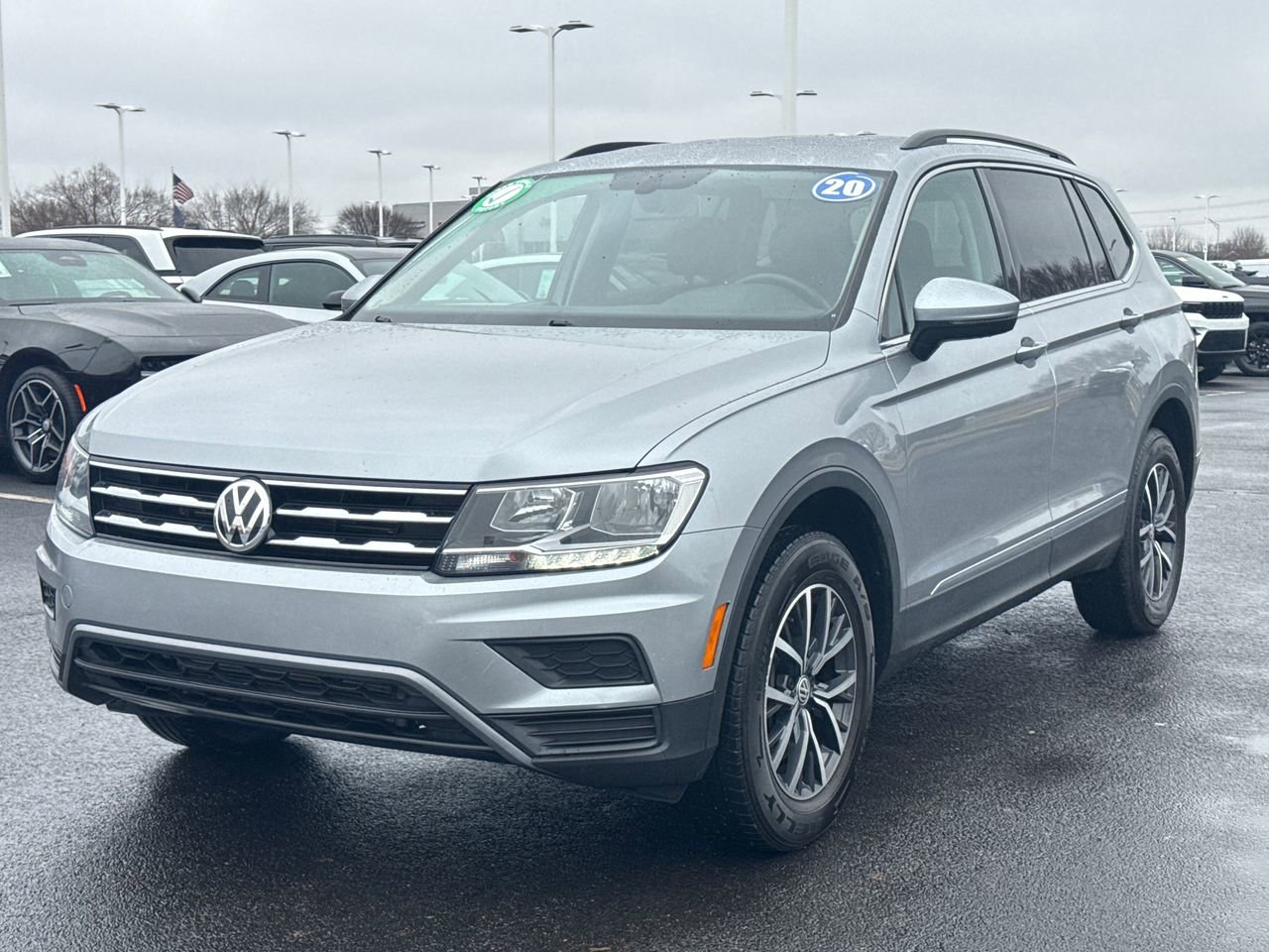 Used 2020 Volkswagen Tiguan SE image 7