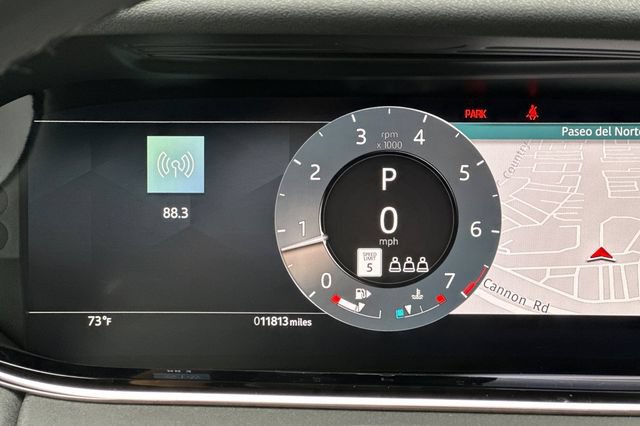 Certified 2023 Land Rover Range Rover Evoque R-Dynamic SE AWD/4WD image 27
