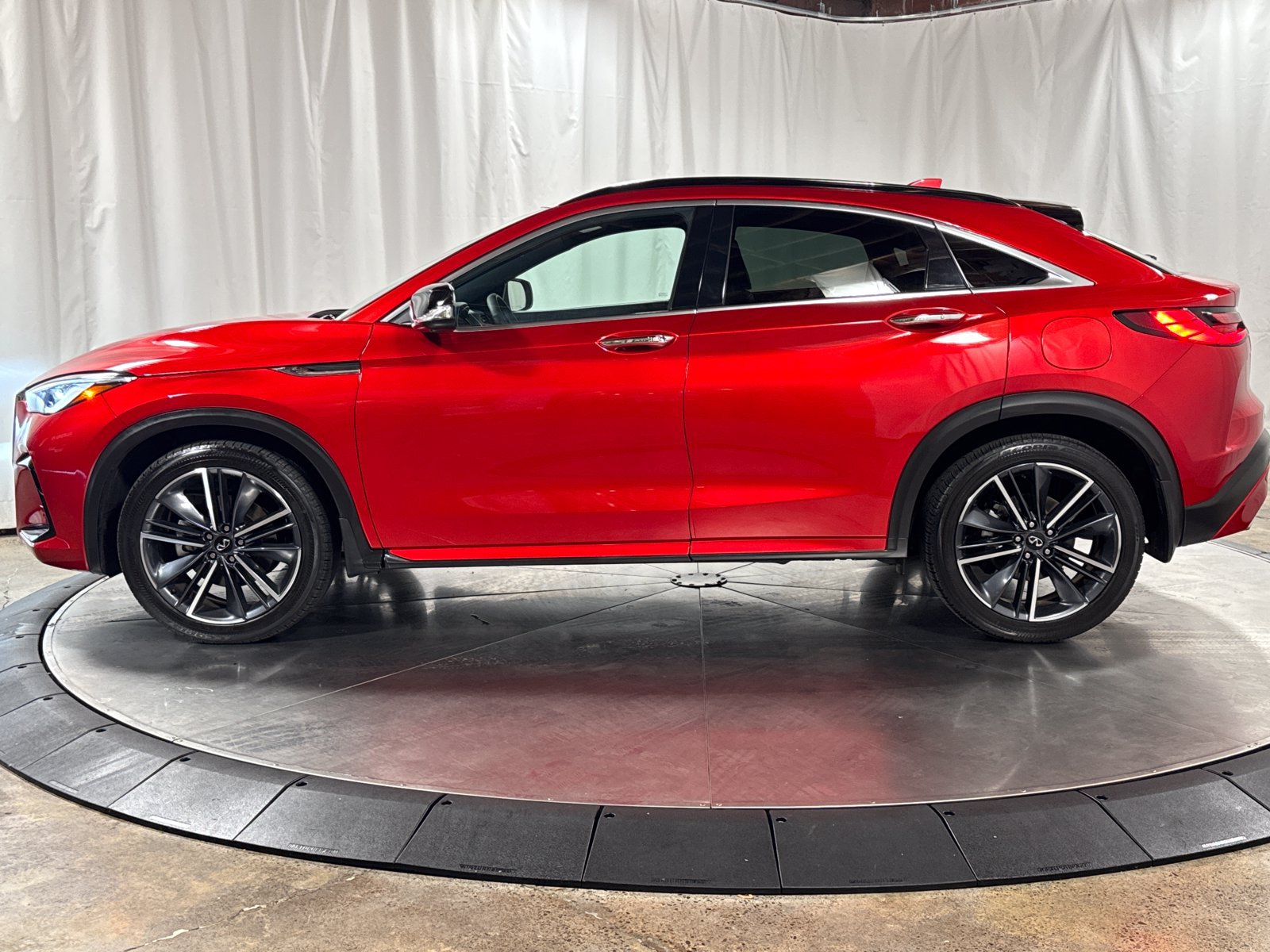 Used 2023 INFINITI QX55 Essential AWD/4WD image 8