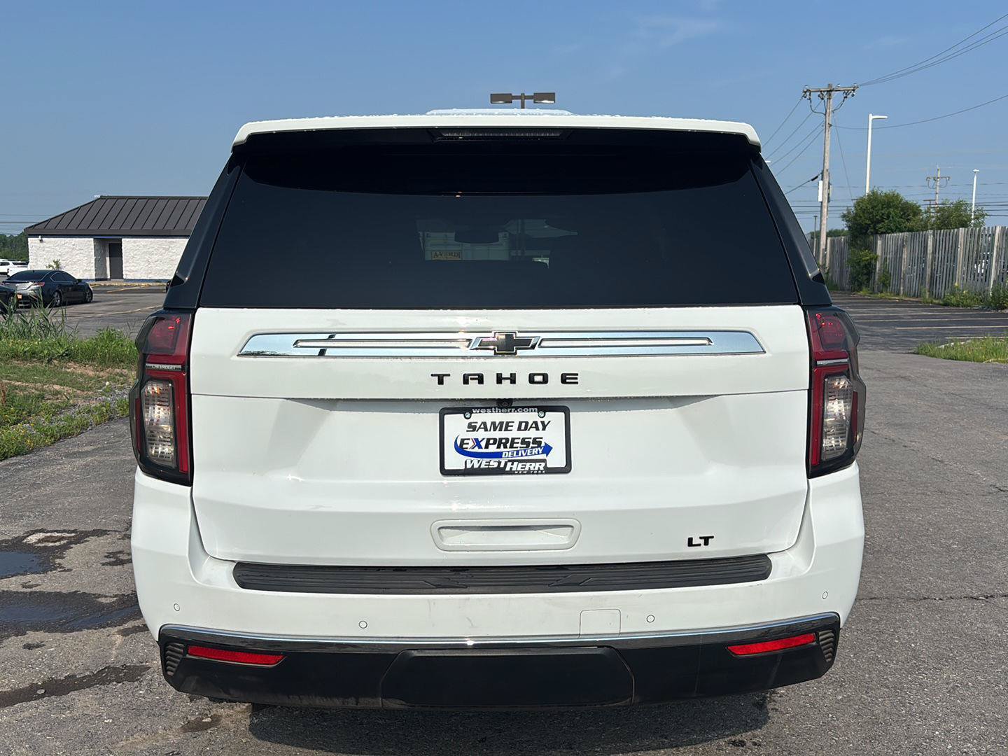Used 2021 Chevrolet Tahoe LT w/ LT Signature Package AWD/4WD image 6