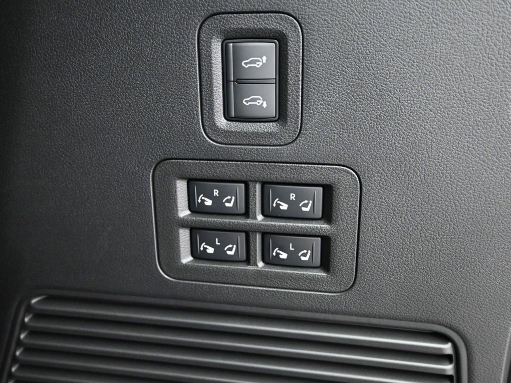 Used 2026 INFINITI QX80 4WD w/ Sport Exterior Package image 23