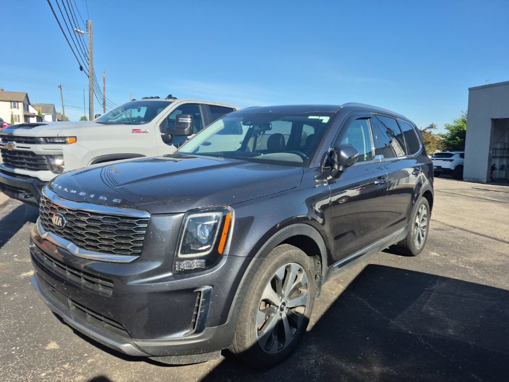 Used 2020 Kia Telluride EX w/ EX Premium Package AWD/4WD image 3