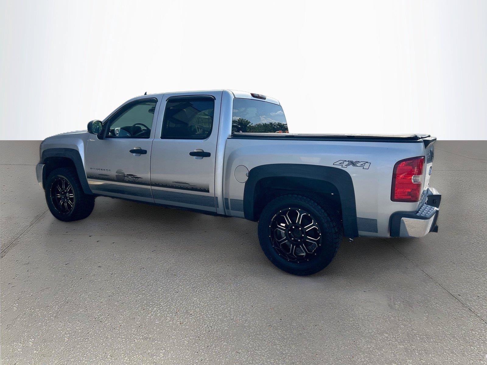 Used 2011 Chevrolet Silverado 1500 LS AWD/4WD image 6