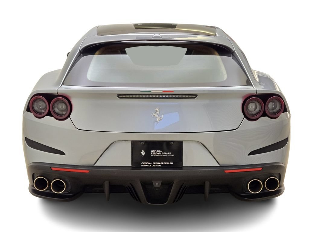 Used 2017 Ferrari GTC4Lusso AWD/4WD image 8