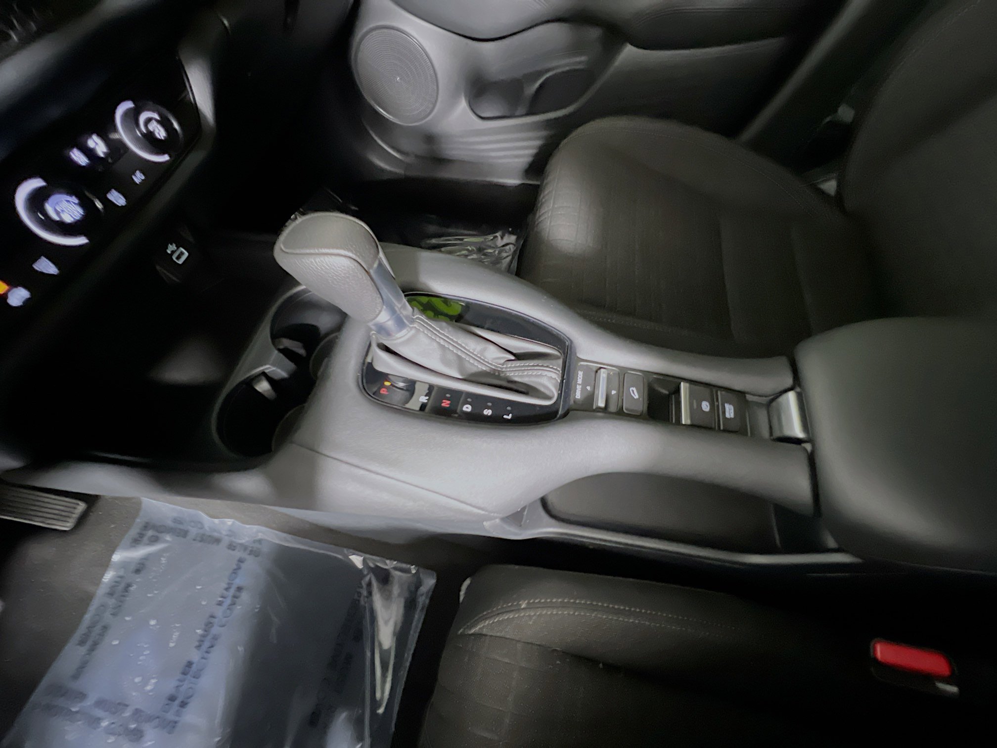 Used 2023 Honda HR-V LX image 25