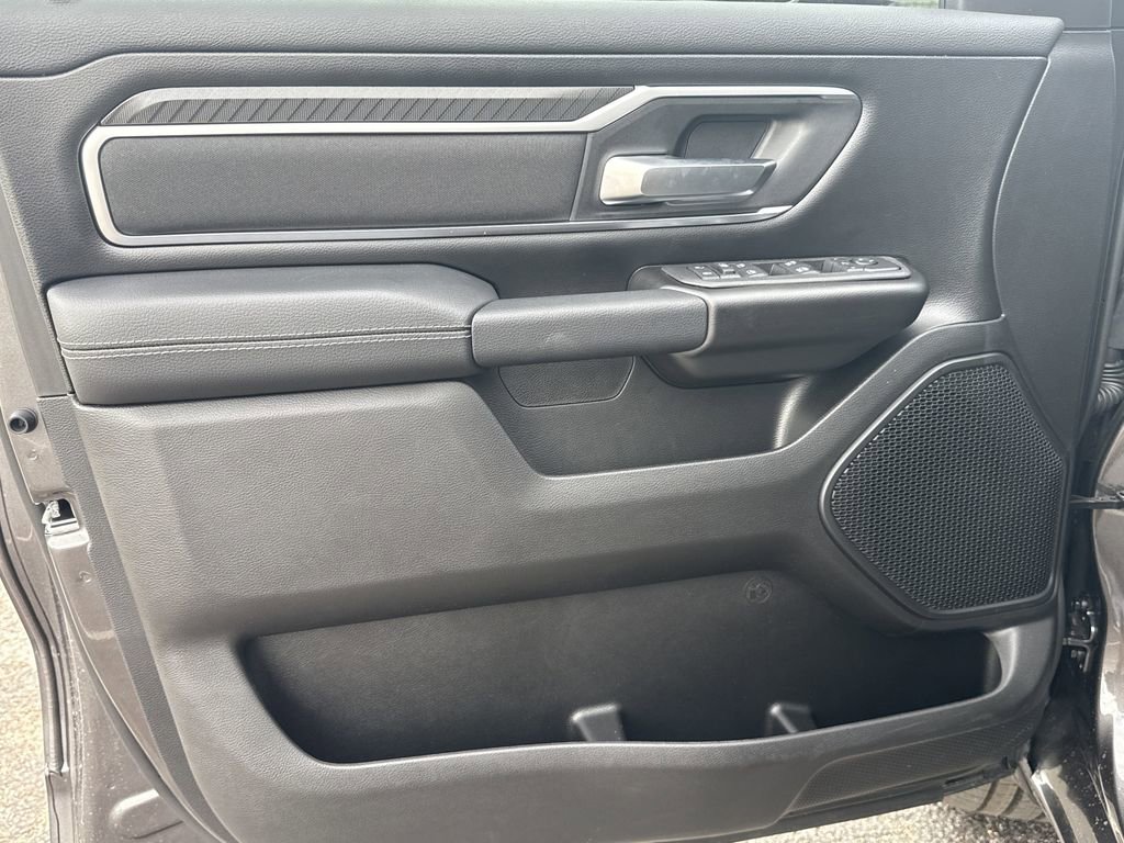 New 2026 RAM 1500 4x4 Crew Cab image 10