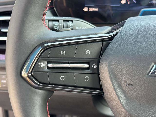 New 2026 Chevrolet Traverse RS image 14