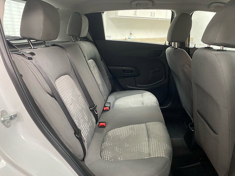 Used 2017 Chevrolet Sonic LT image 13