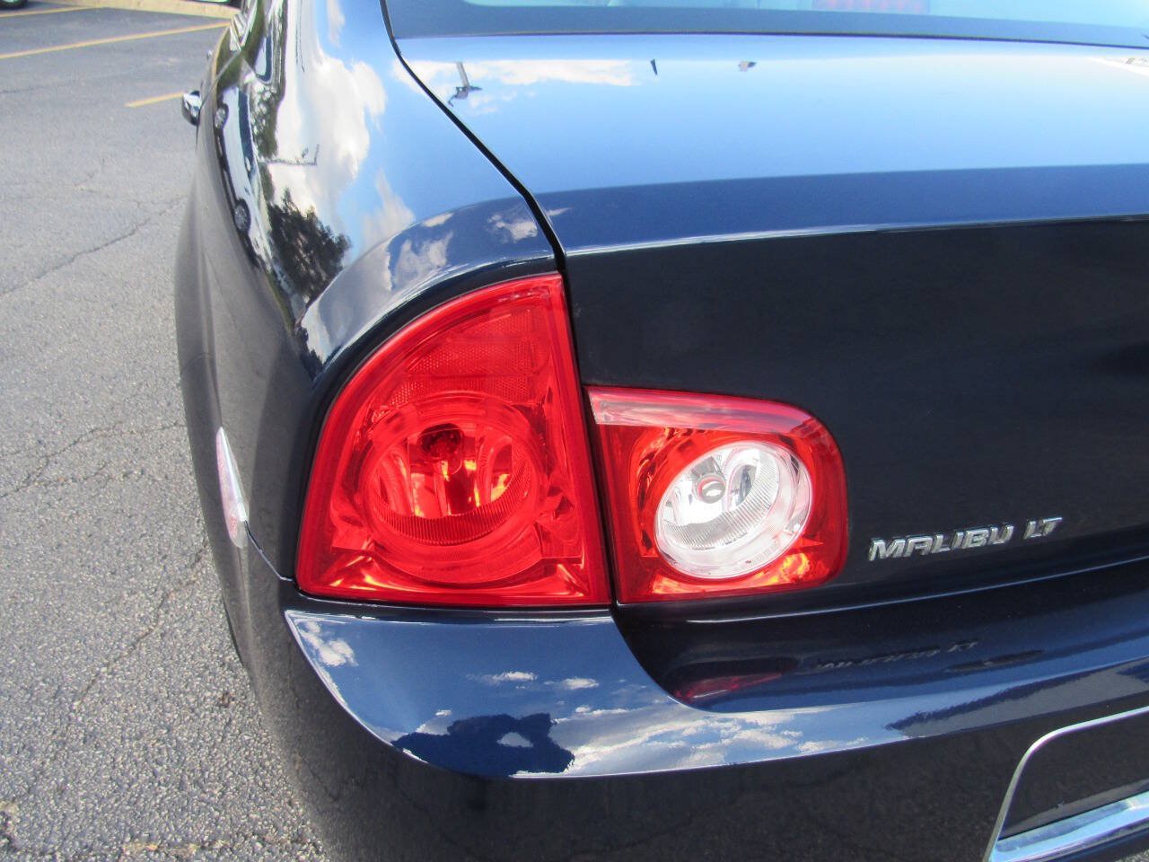 Used 2010 Chevrolet Malibu LT FWD image 30