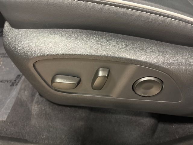 Used 2025 Buick Enclave Sport Touring image 35