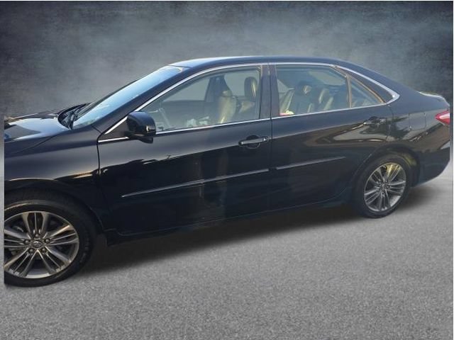 Used 2017 Toyota Camry SE FWD image 4