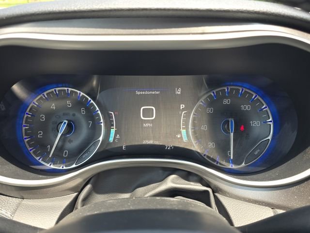 Used 2023 Chrysler Pacifica Touring-L FWD image 25