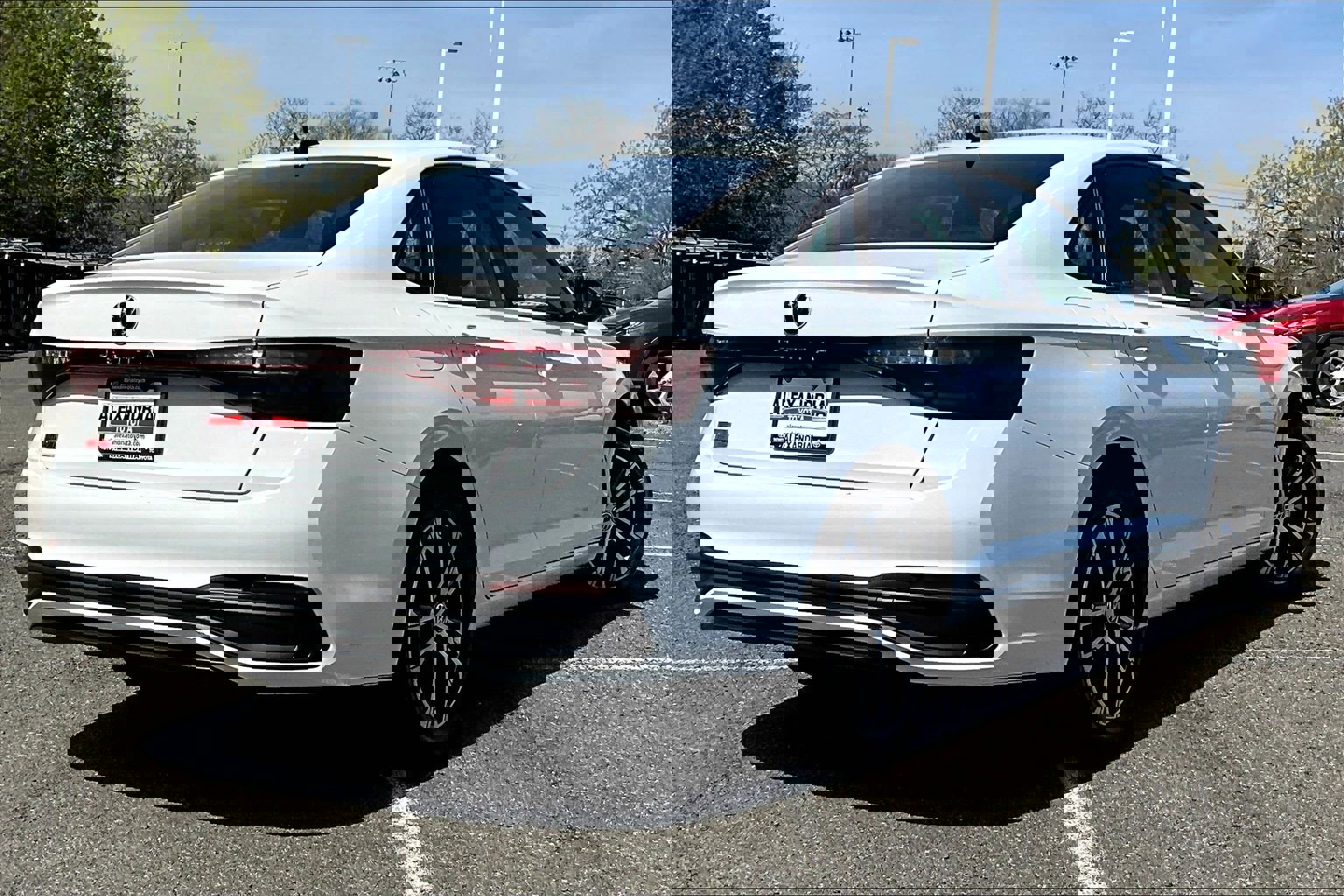 Used 2025 Volkswagen Jetta Sport image 11