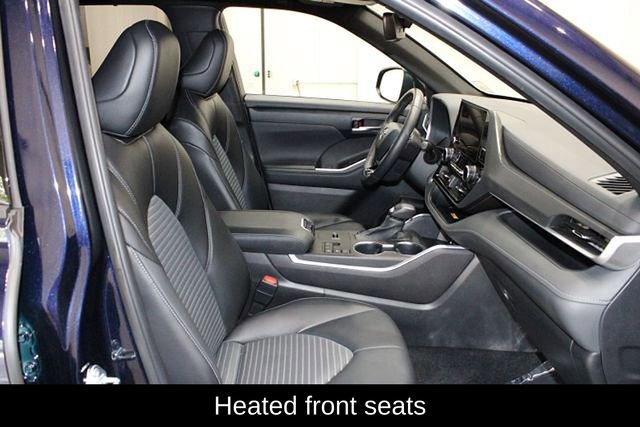 Used 2024 Toyota Highlander XSE image 16