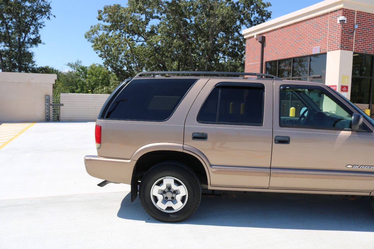 Used 2004 Chevrolet Blazer LS w/ Preferred Equipment Group AWD/4WD image 33