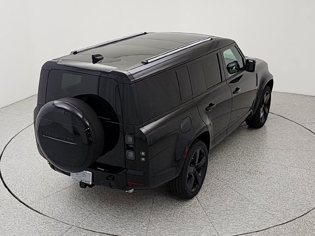 New 2026 Land Rover Defender 130 X-Dynamic SE AWD/4WD image 33
