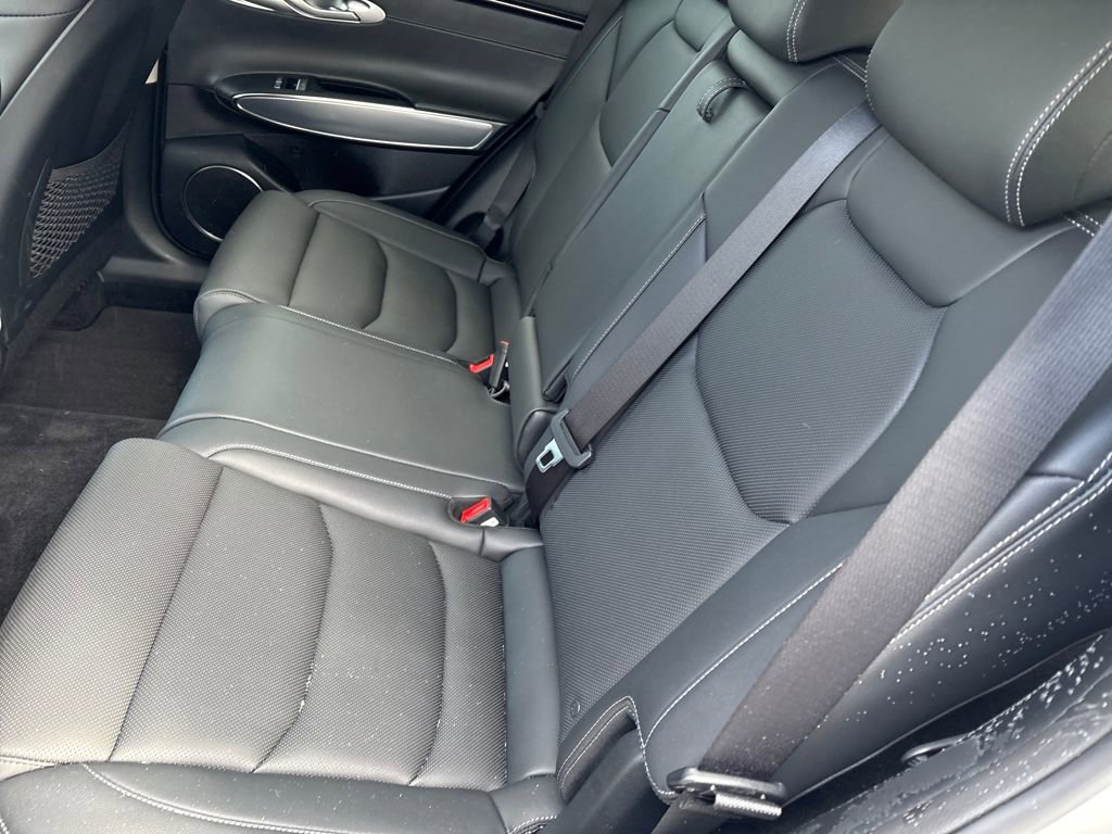 Used 2025 Genesis GV70 2.5T Select w/ Select Package image 13