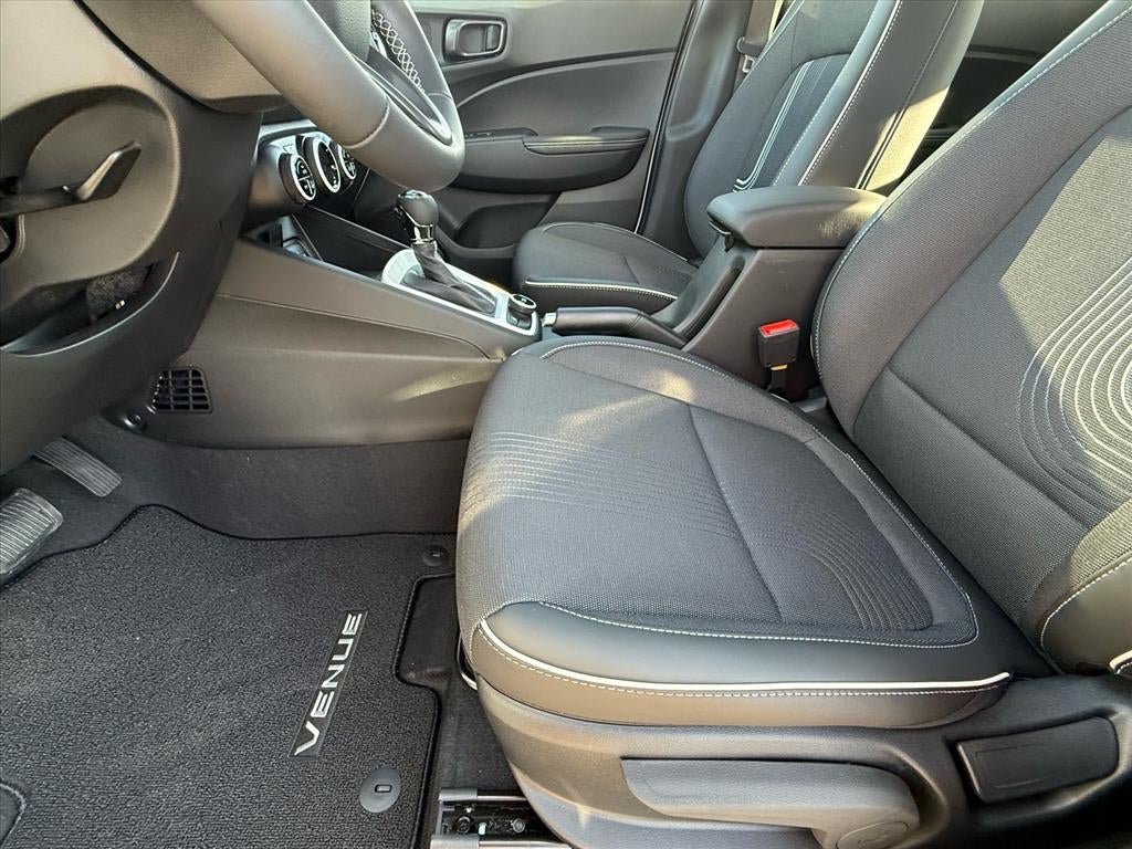New 2026 Hyundai Venue SEL FWD image 12