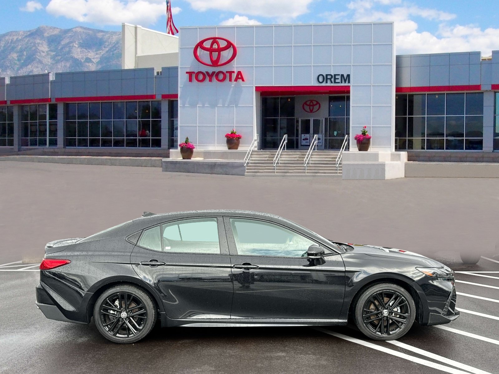 Used 2026 Toyota Camry SE FWD image 3