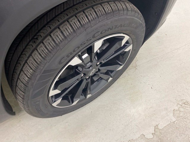 New 2027 Chevrolet Equinox RS w/ Safety and Technology Package FWD image 11