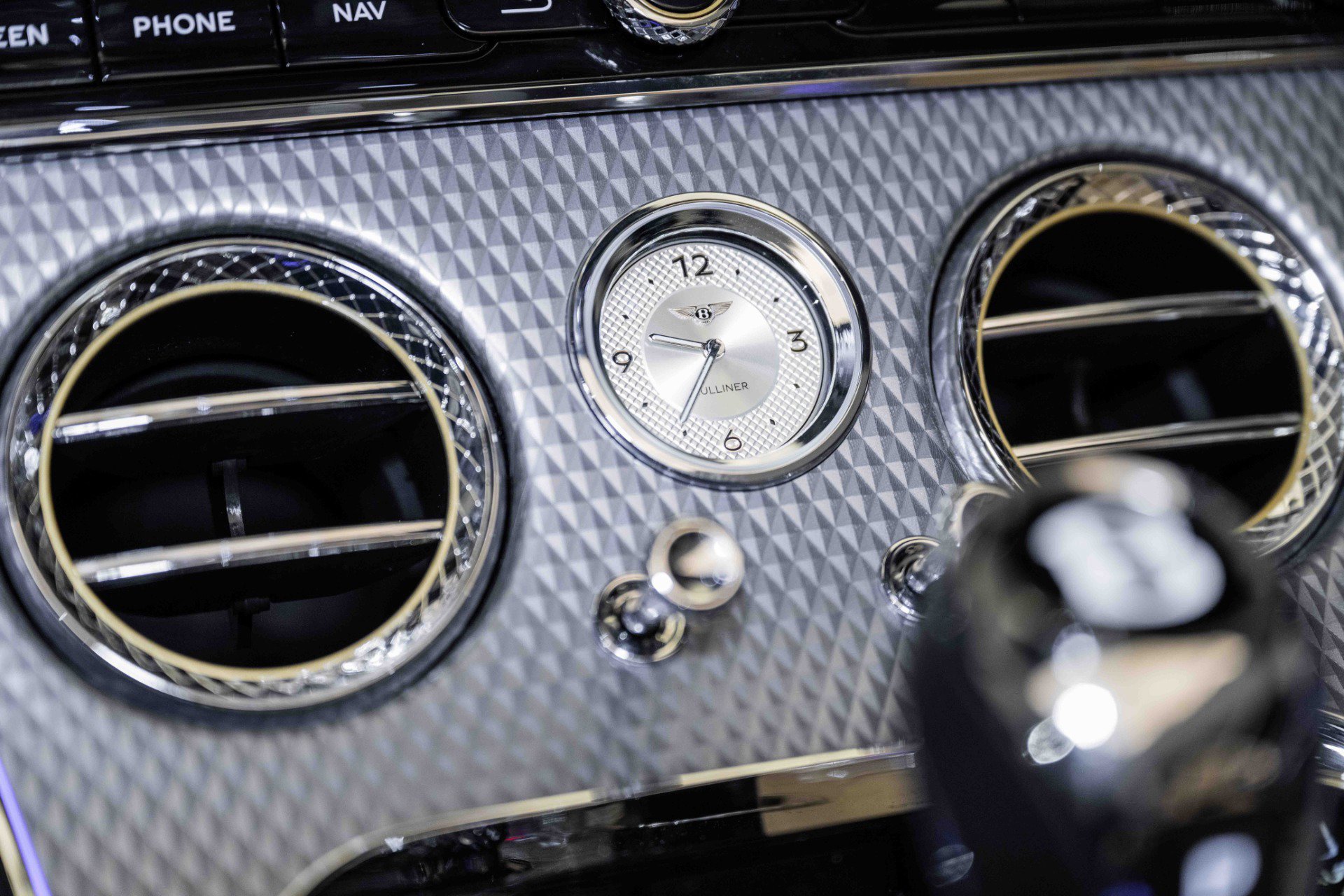 Used 2024 Bentley Continental GT Mulliner image 32