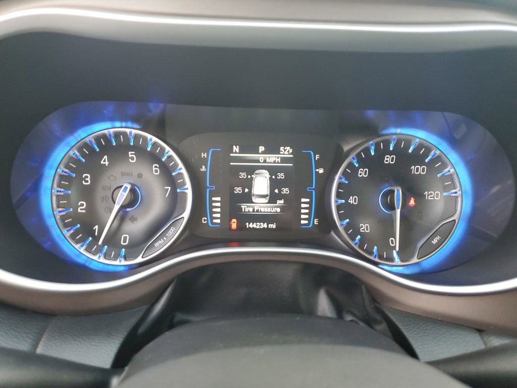 Used 2018 Chrysler Pacifica Touring Plus image 13