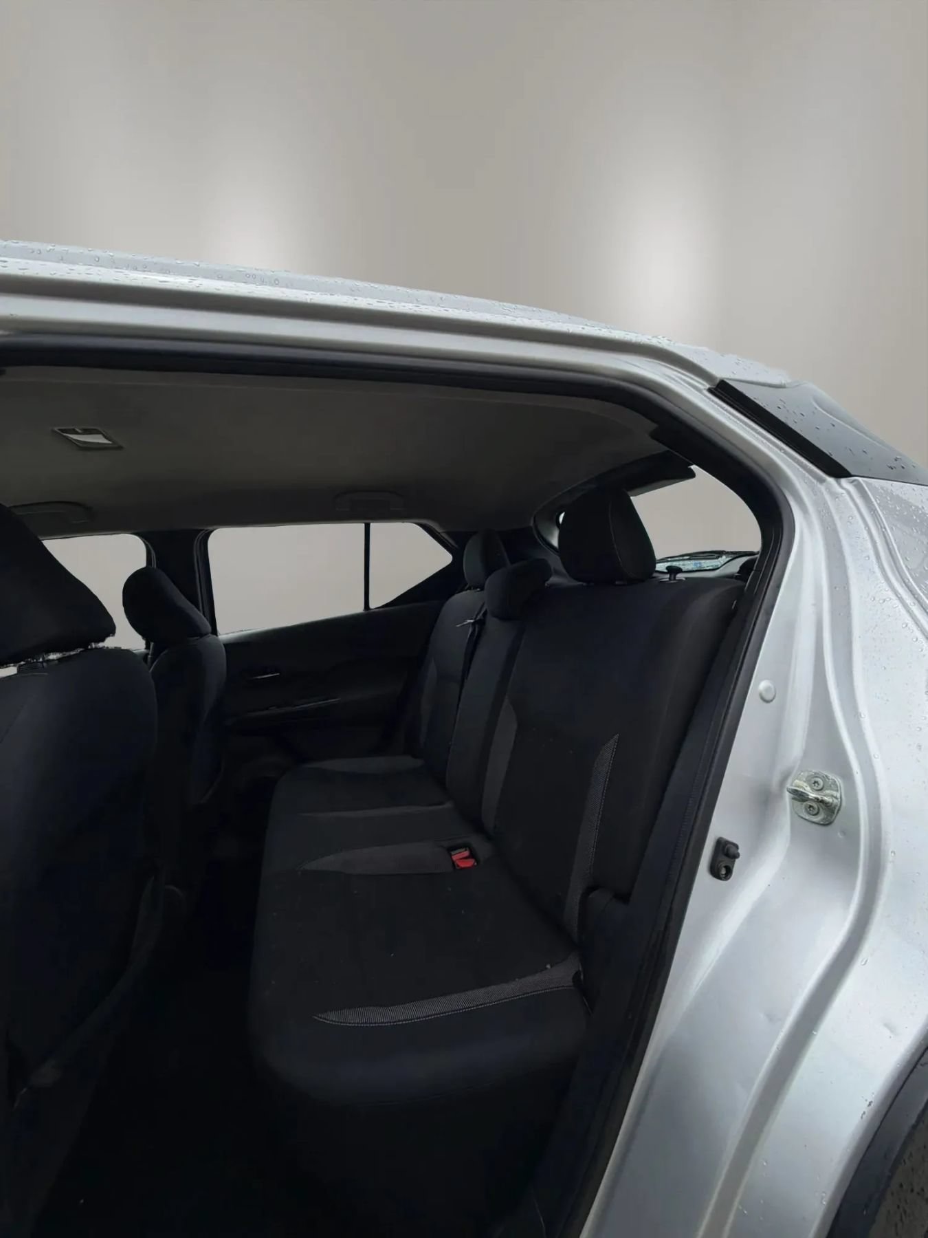 Used 2019 Nissan Kicks SV FWD image 10