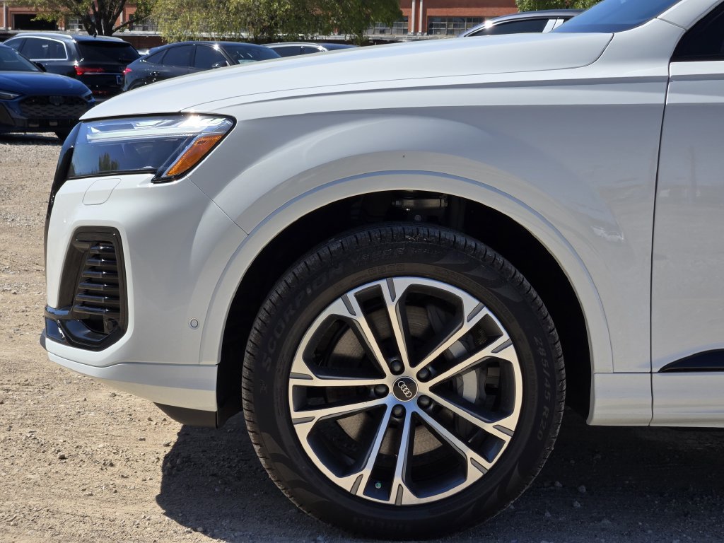 New 2026 Audi Q7 2.0T Premium AWD/4WD image 13