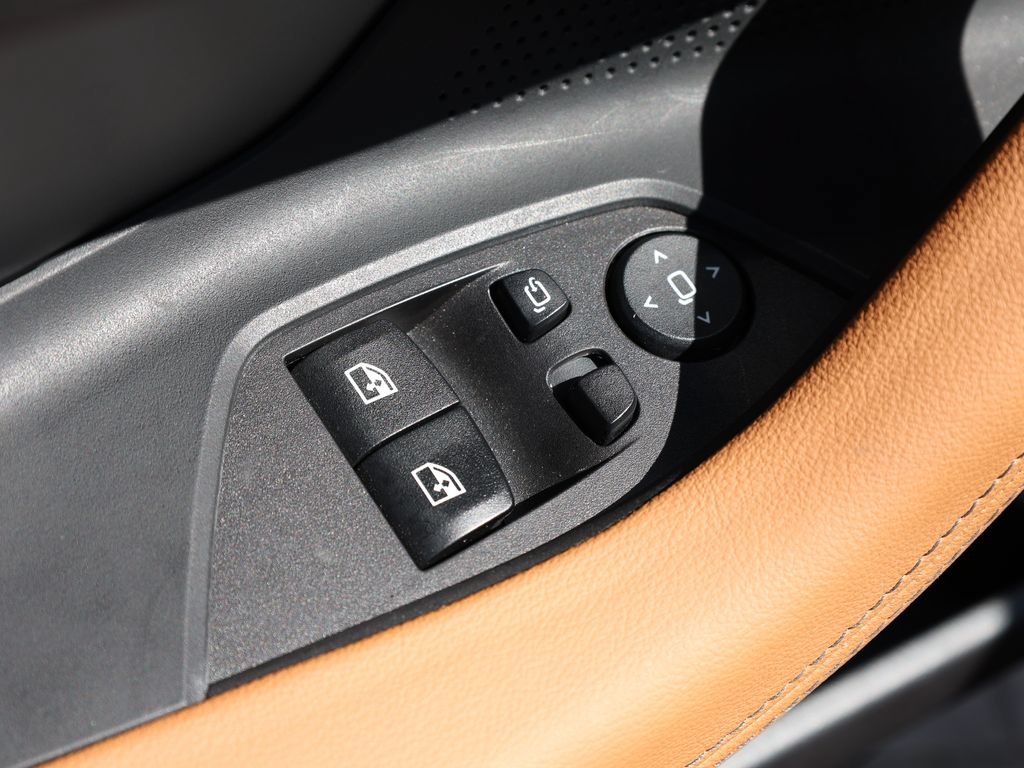 Used 2025 BMW 230i Coupe RWD image 11