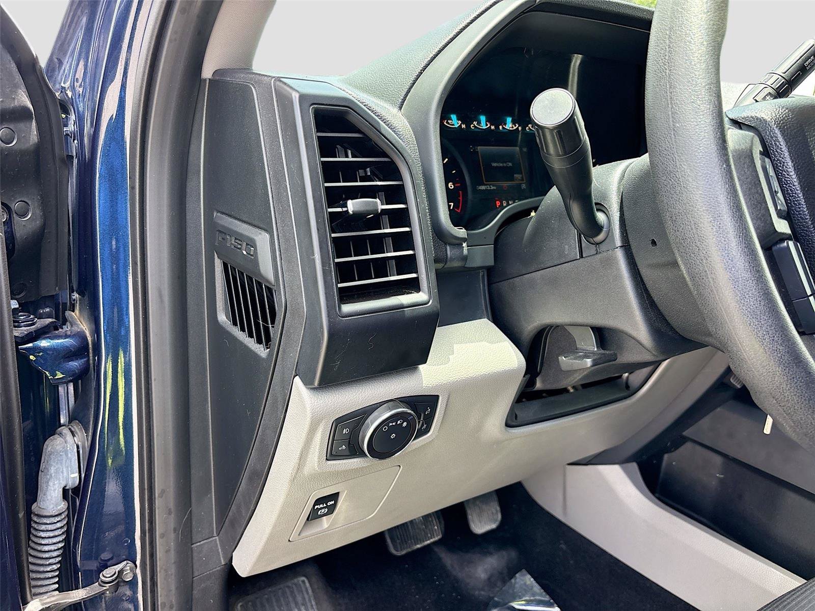 Used 2018 Ford F150 XL w/ Equipment Group 101A Mid AWD/4WD image 10