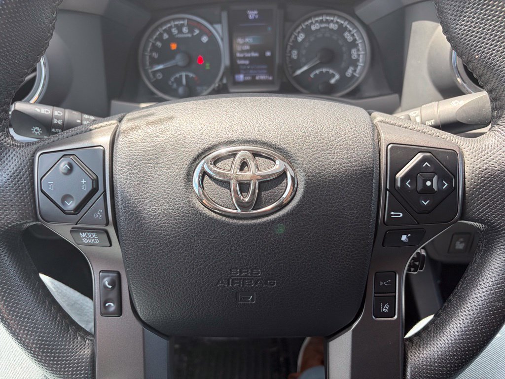 Used 2023 Toyota Tacoma TRD Off-Road w/ TRD Premium Off Road Package AWD/4WD image 31