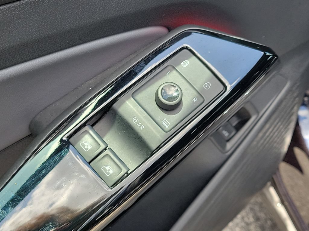 Certified 2023 Volkswagen ID.4 Pro S RWD image 19