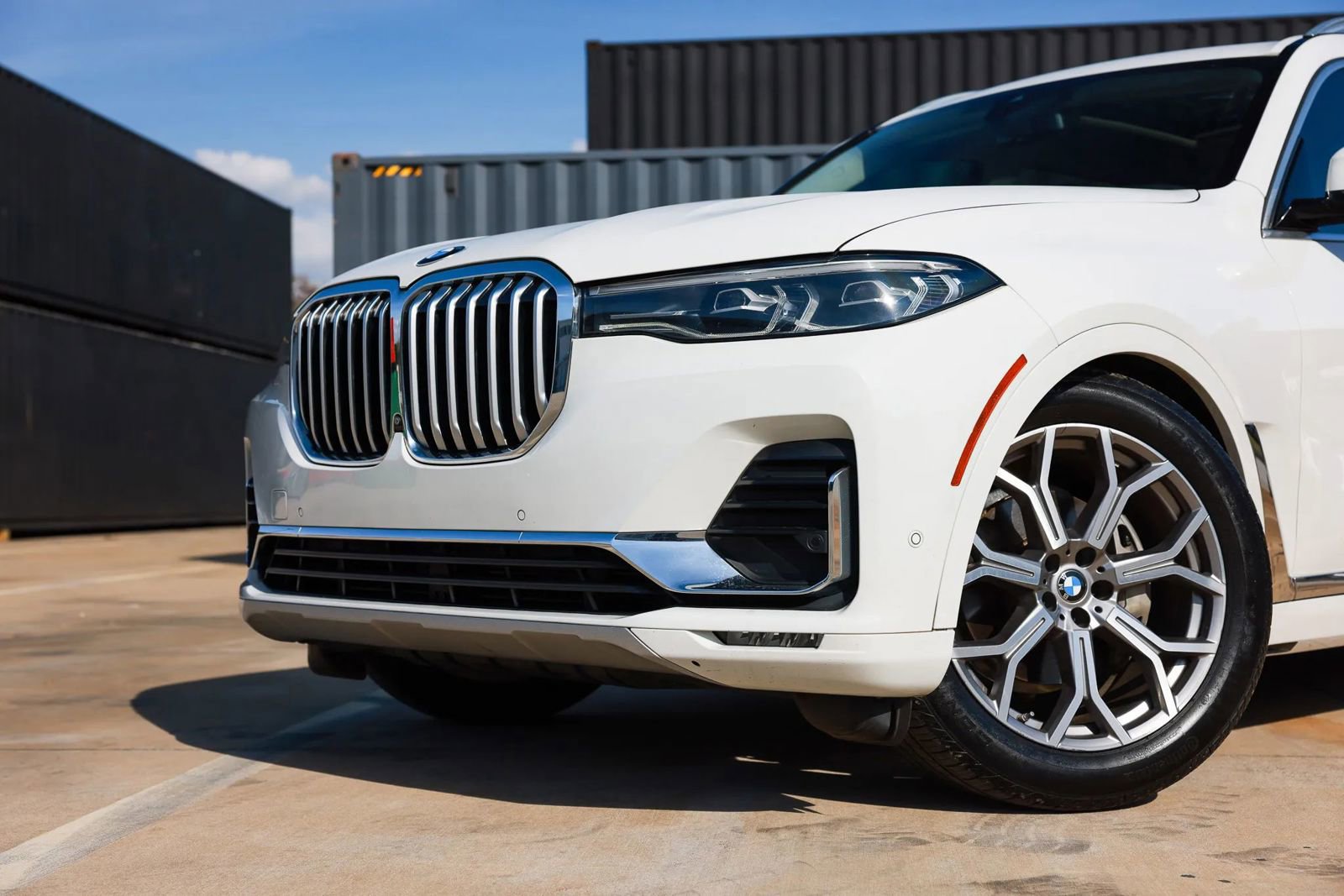 Used 2020 BMW X7 xDrive40i w/ Cold Weather Package image 21