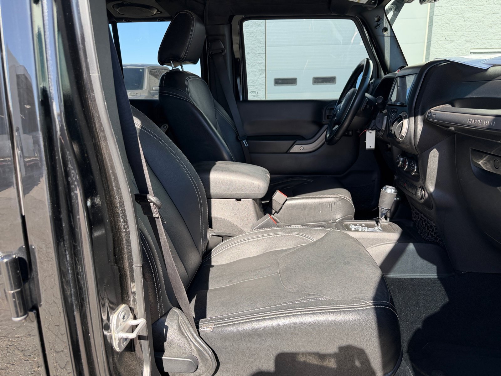 Used 2014 Jeep Wrangler Unlimited Sport w/ Quick Order Package 24S AWD/4WD image 30