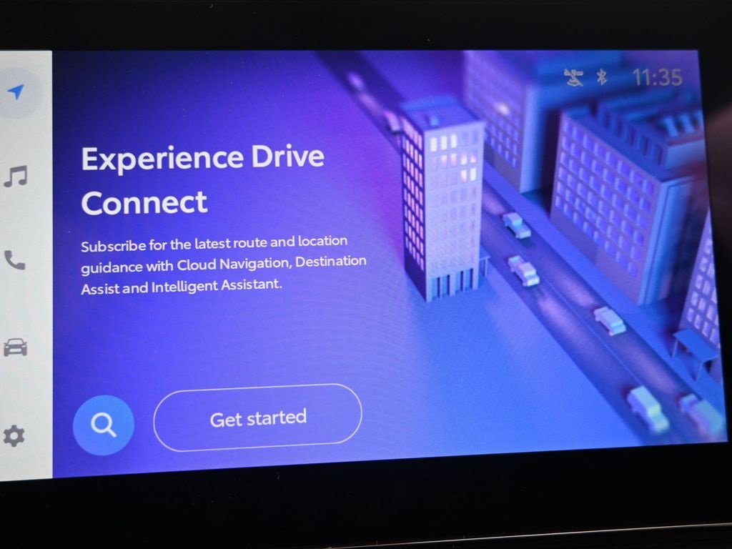 Used 2025 Toyota RAV4 LE image 29