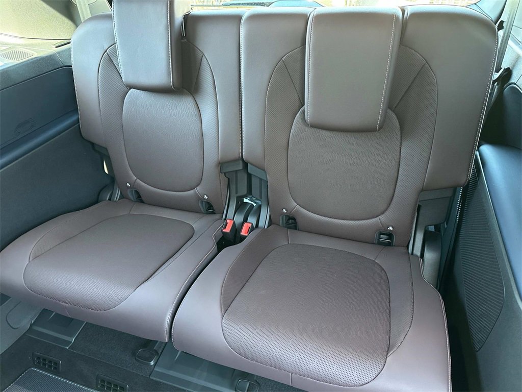 New 2025 Volkswagen ID. Buzz Pro S image 18