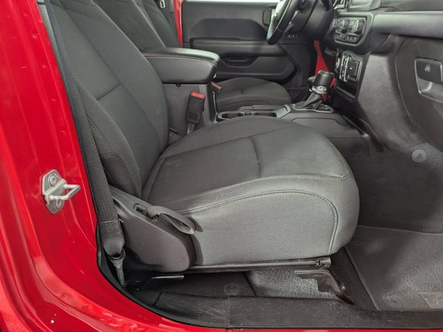 Used 2019 Jeep Wrangler Unlimited Sahara w/ Safety Group AWD/4WD image 31