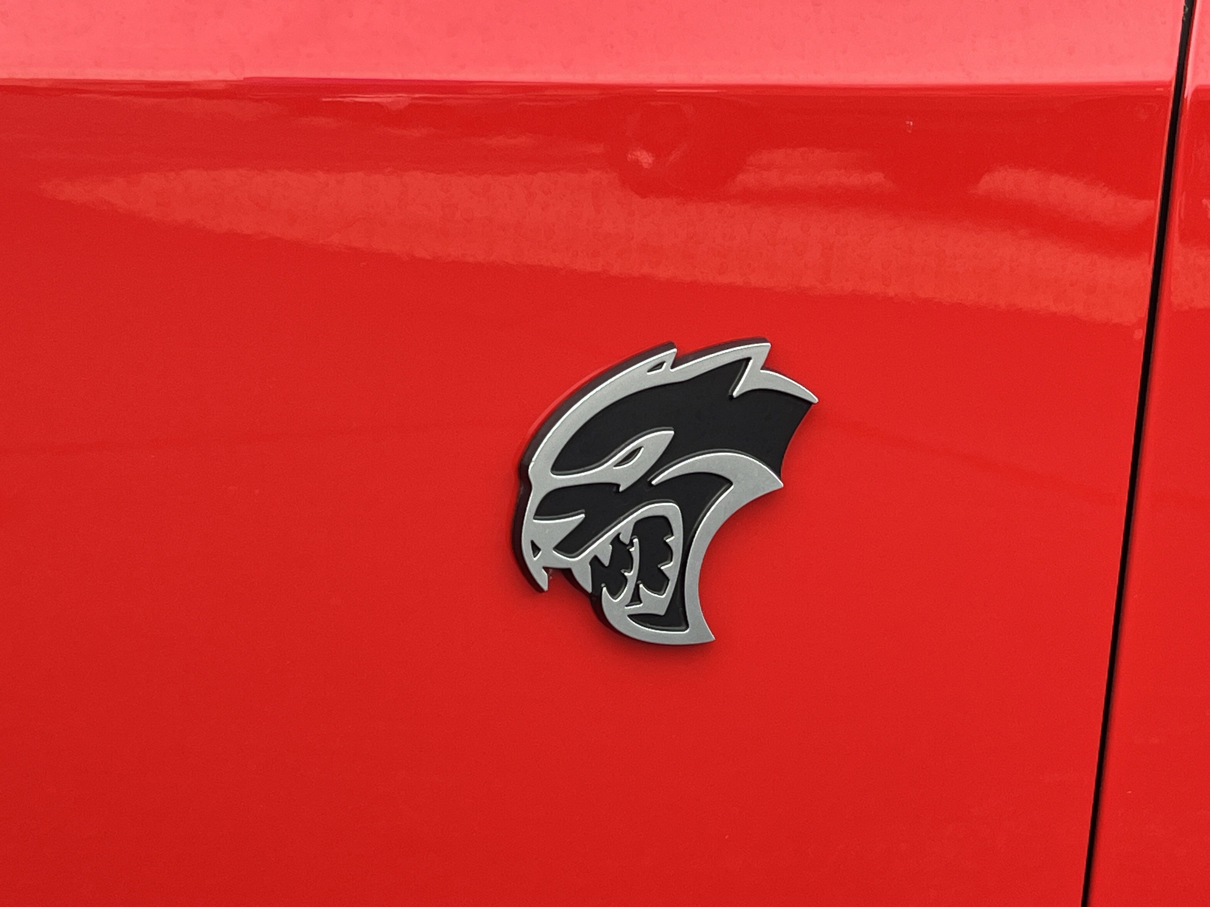Used 2015 Dodge Challenger SRT Hellcat RWD image 23